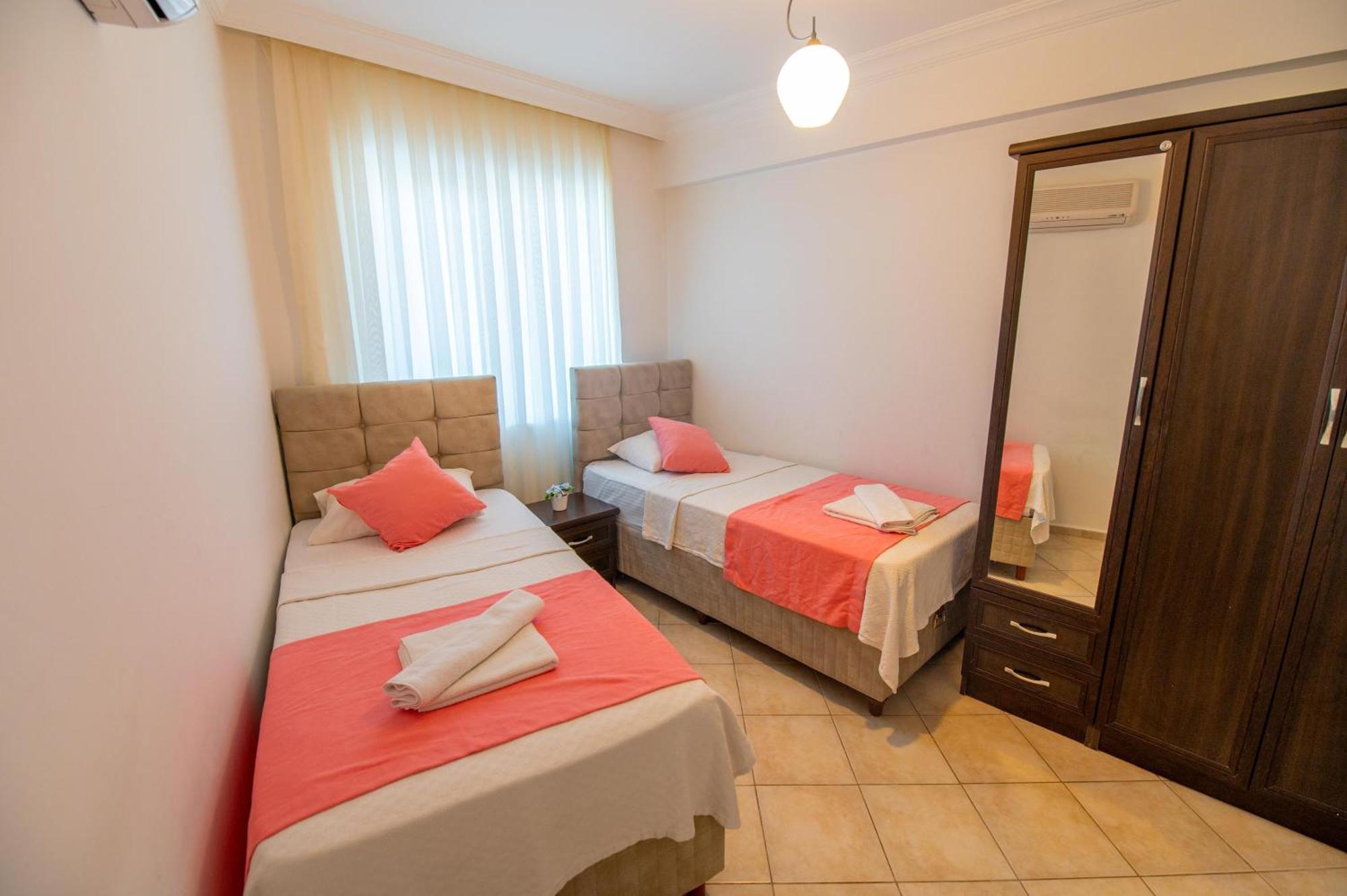 Sunset Beach Club Aqua Lettings Фетие Екстериор снимка