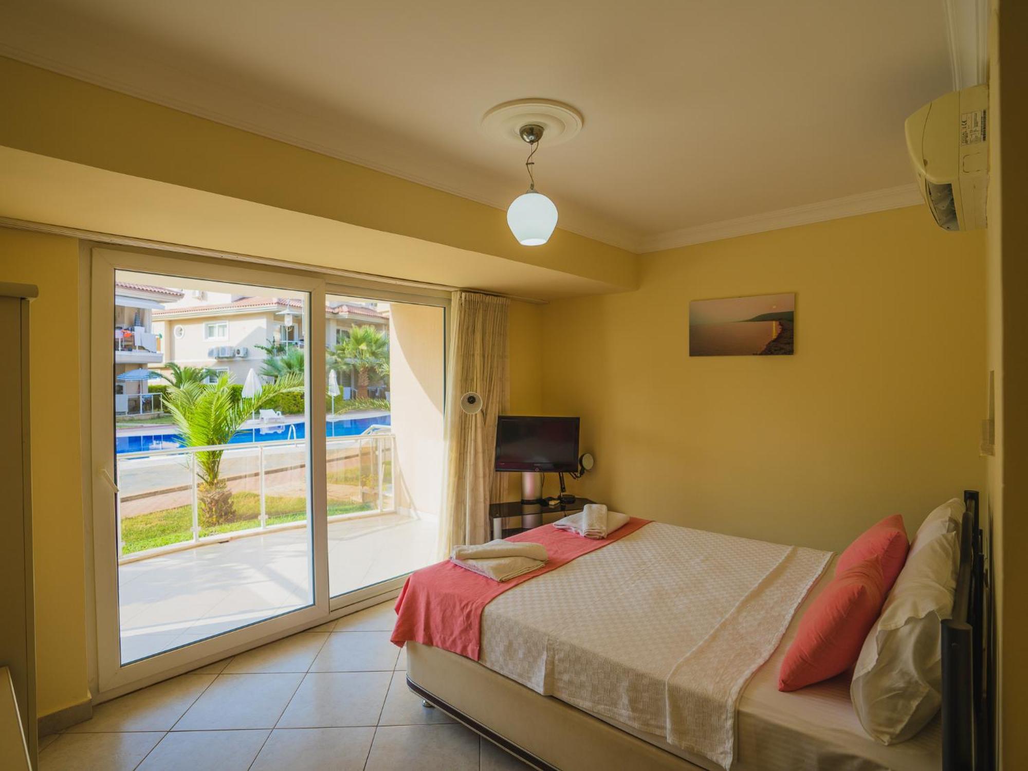 Sunset Beach Club Aqua Lettings Фетие Екстериор снимка