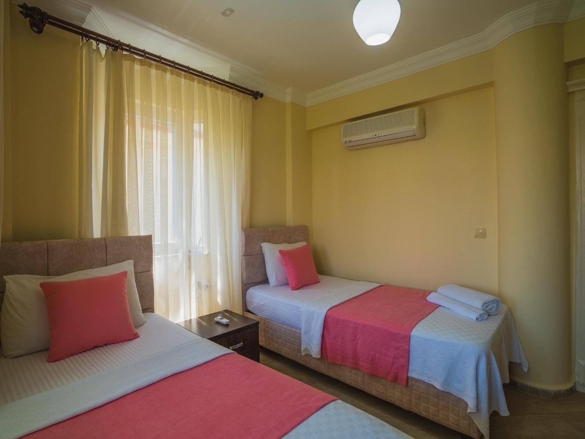 Sunset Beach Club Aqua Lettings Фетие Екстериор снимка