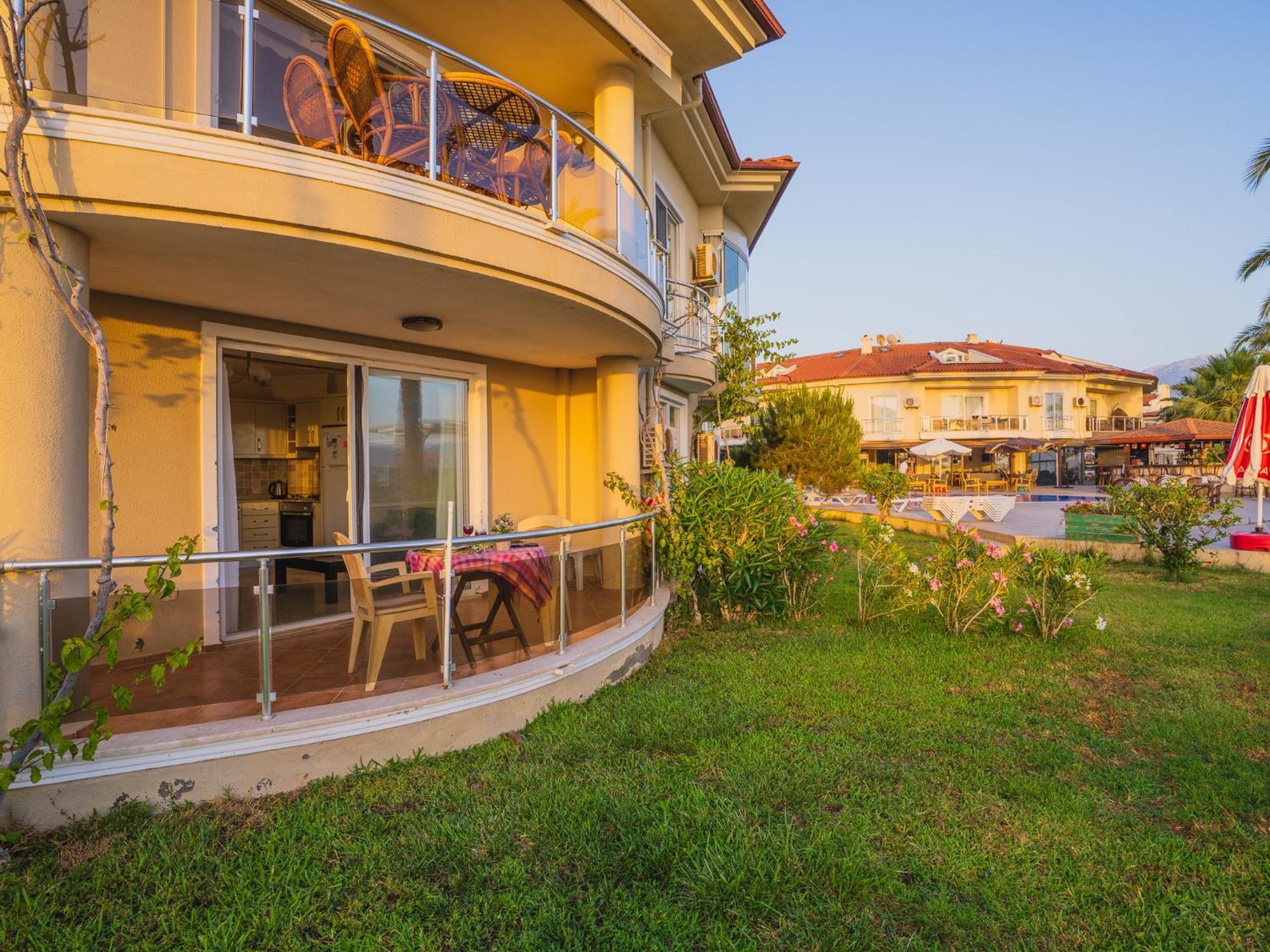 Sunset Beach Club Aqua Lettings Фетие Екстериор снимка