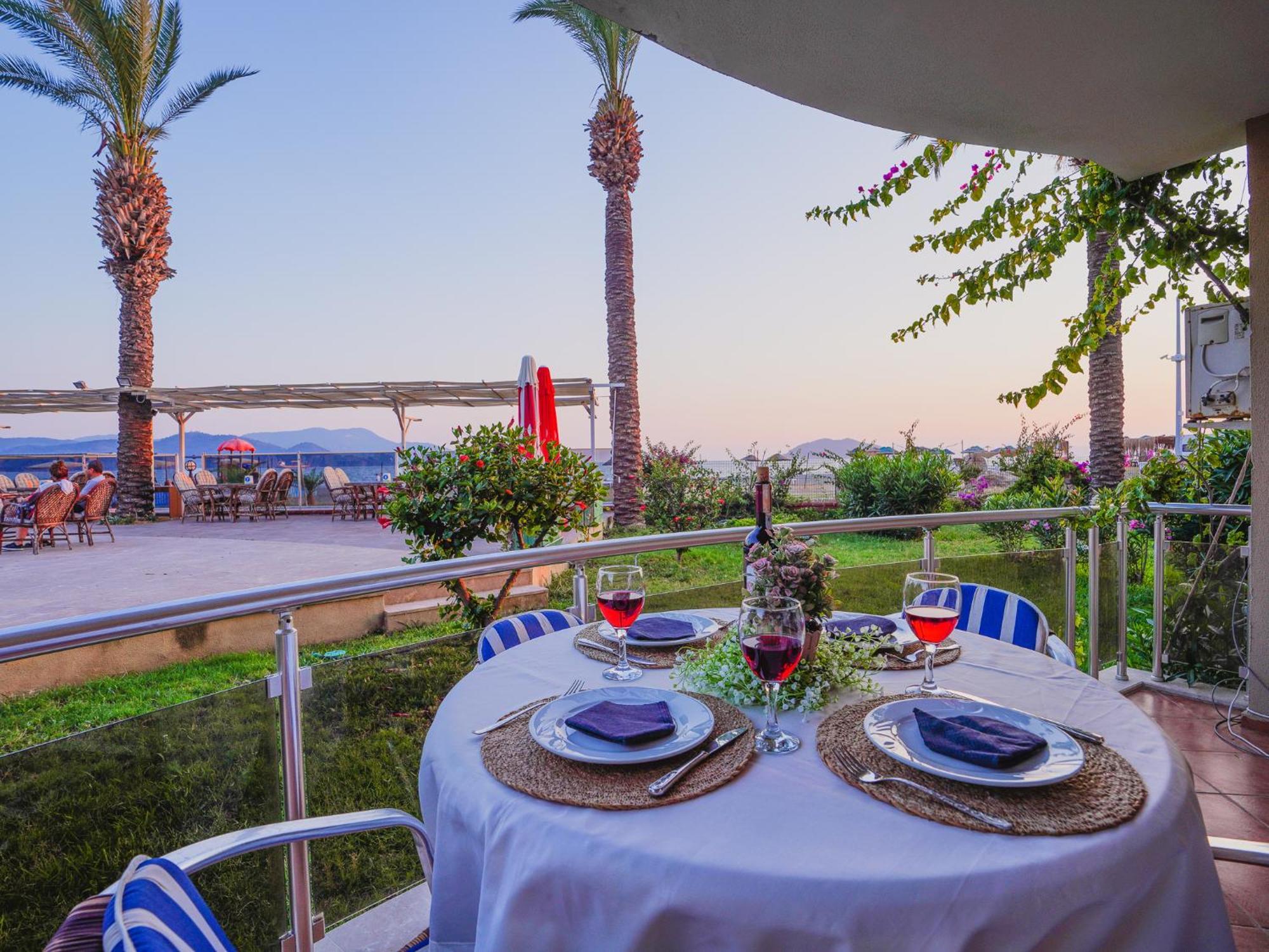 Sunset Beach Club Aqua Lettings Фетие Екстериор снимка