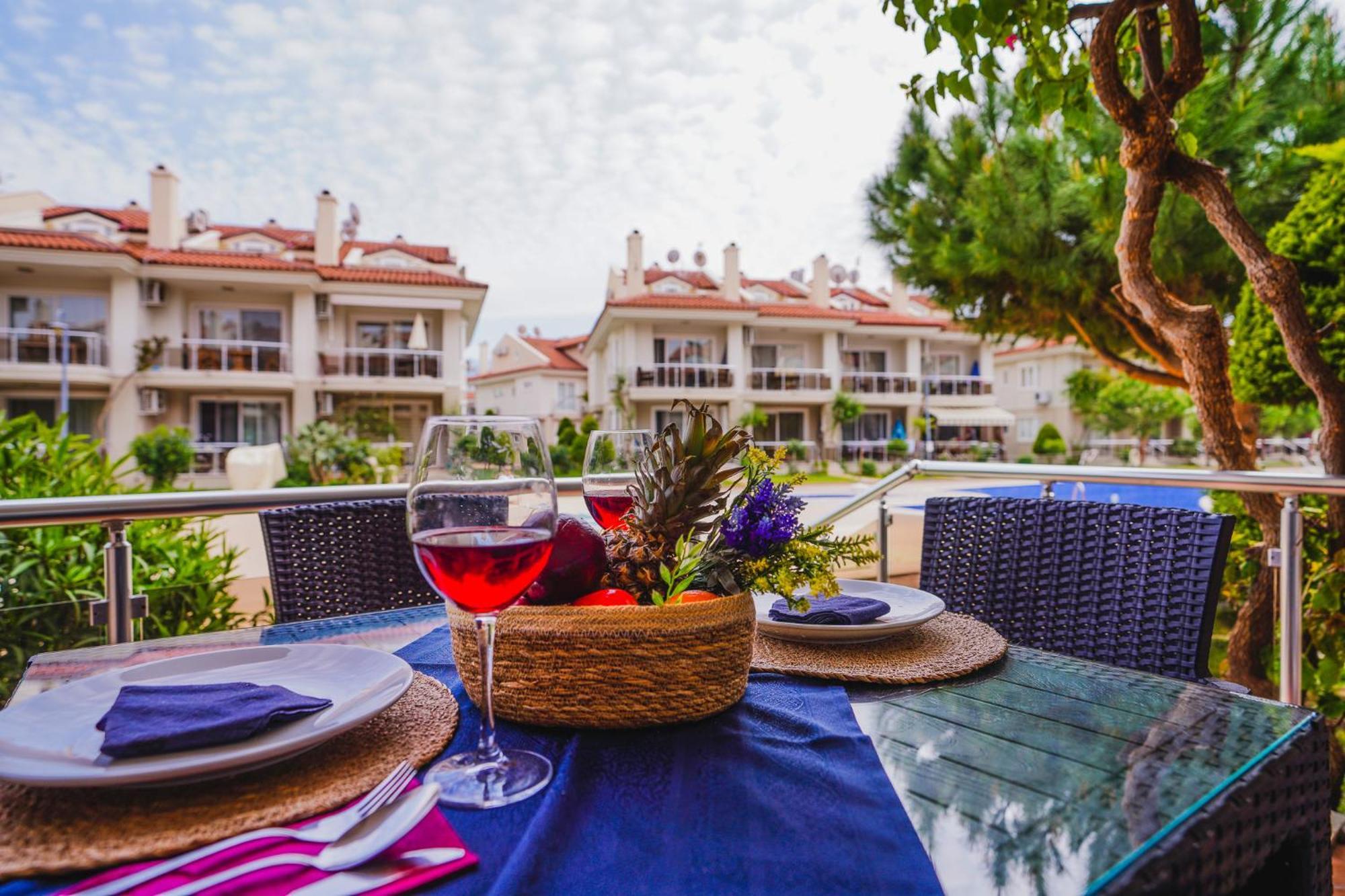 Sunset Beach Club Aqua Lettings Фетие Екстериор снимка