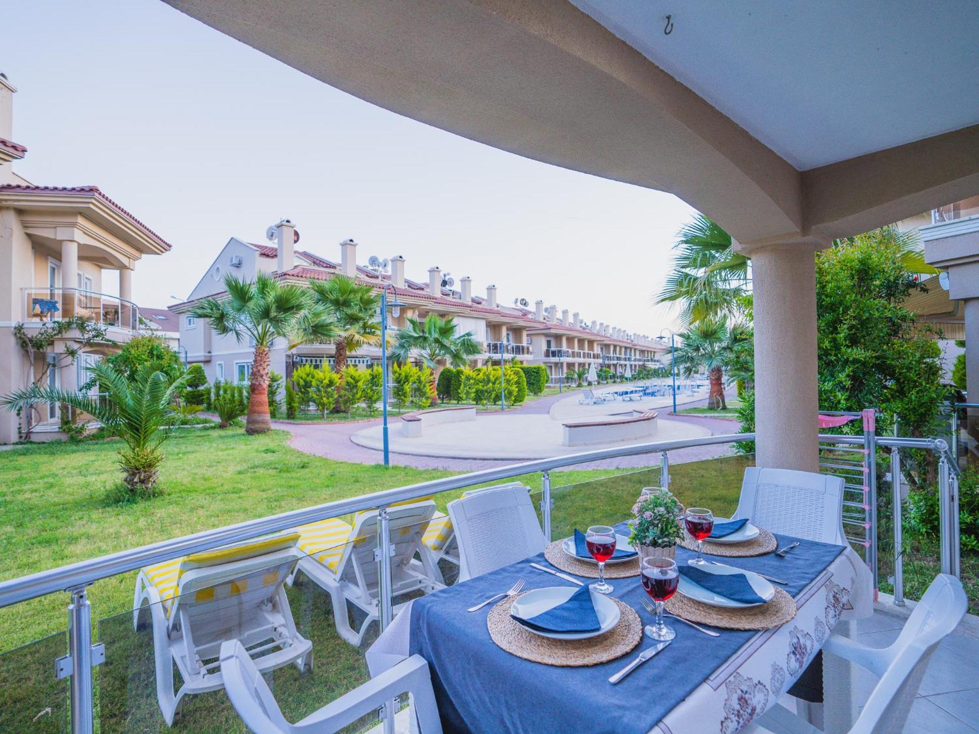 Sunset Beach Club Aqua Lettings Фетие Екстериор снимка